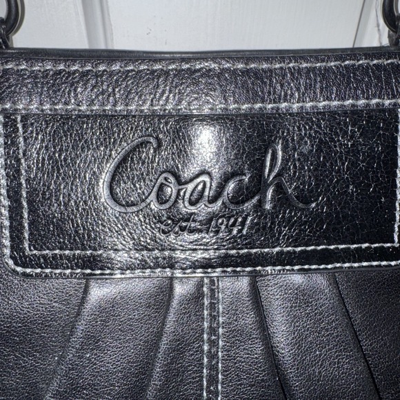 Coach East West Gallery Leather Tote Shoulder Bag Purse Black Charm F13759 - Picture 4 of 16